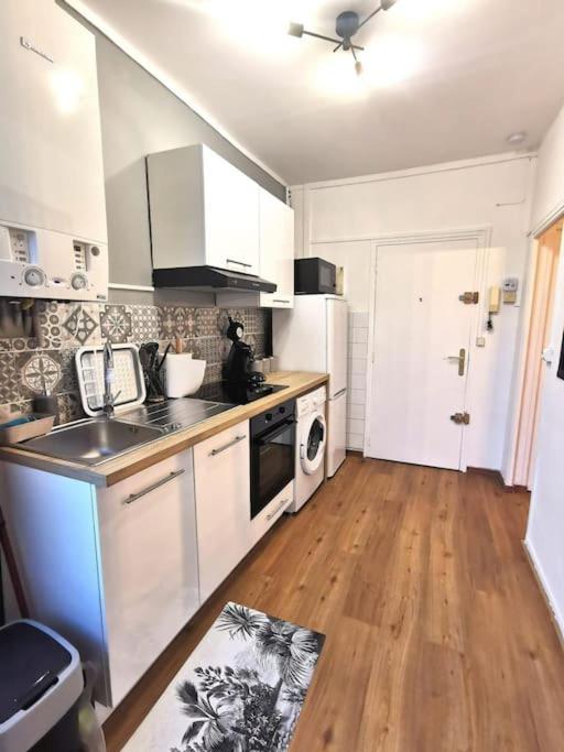 Charmant T2 Atypique, Renove, Confortable Beziers Luaran gambar