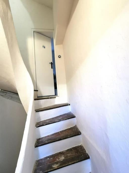 Charmant T2 Atypique, Renove, Confortable Beziers Luaran gambar